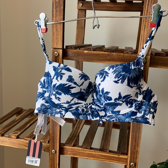 Jack Wills Underwire balcony Adjustable sz 10 White with Blue flowers Bikini NWT - Picture 2 of 12